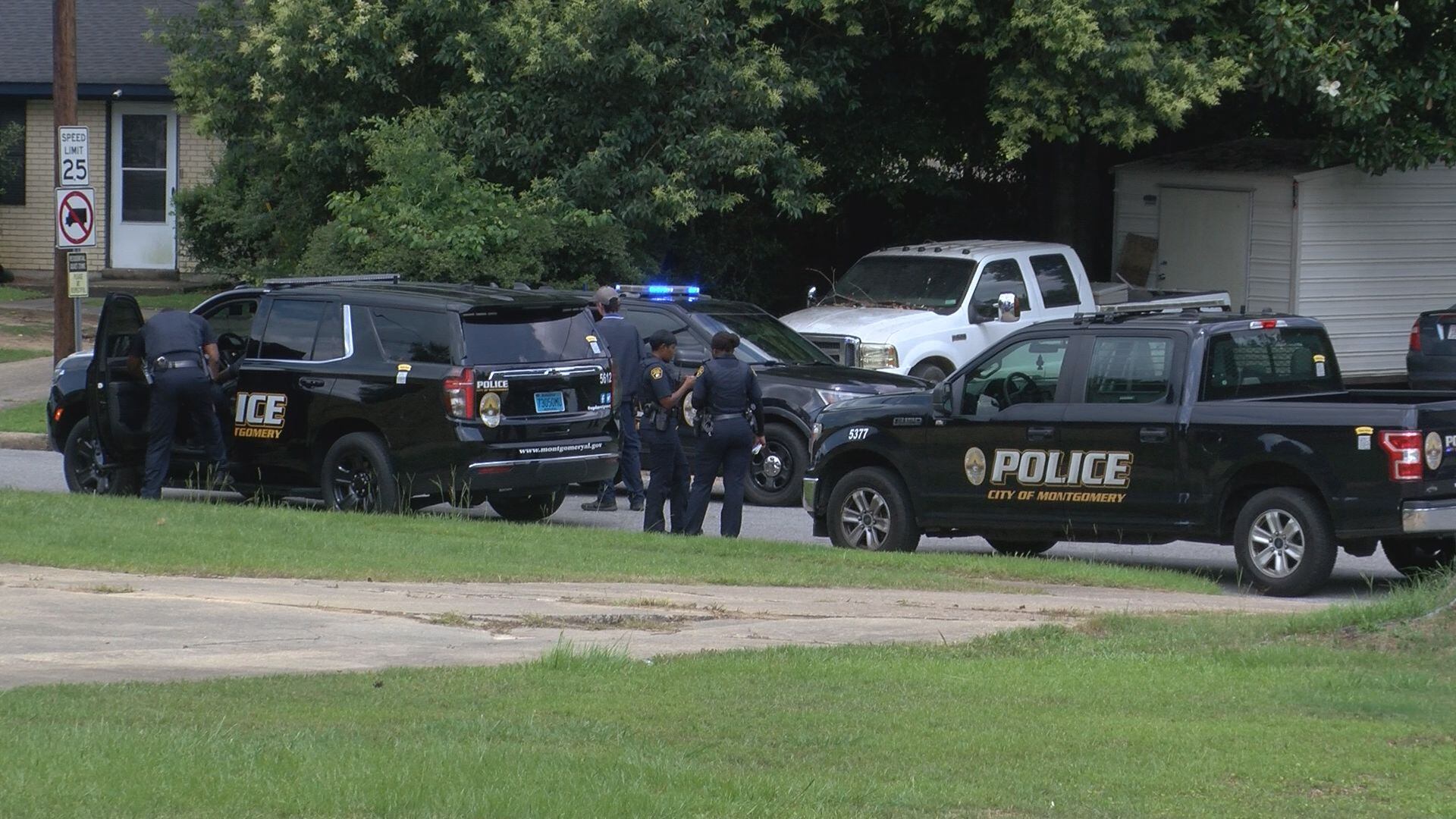 Montgomery officer shoots dog police say was being 'aggressive' - Vimarsana News