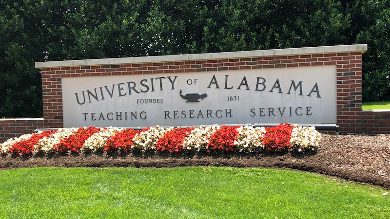 A marker on the campus of the University of Alabama