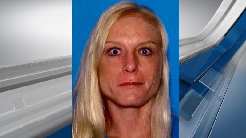 MISSING: Tanis Lynn Davis, 46, of Dozier, Ala., stands 5′4″ tall, weighs 140 pounds and has...