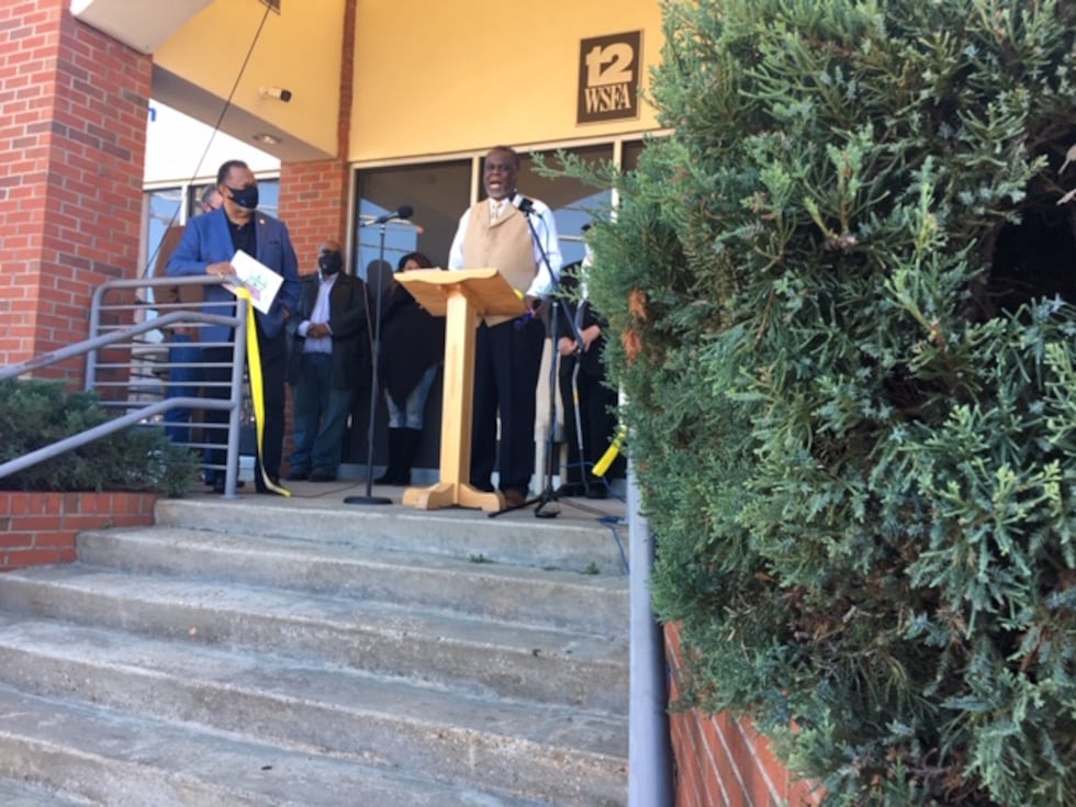 WSFA 12 News has officially donated its old facility on East Delano Avenue to Mercy House.
